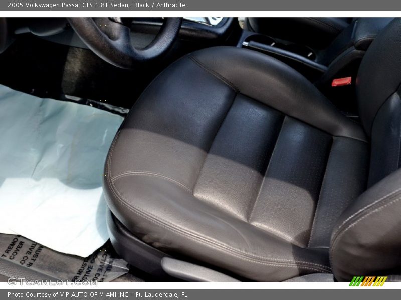 Black / Anthracite 2005 Volkswagen Passat GLS 1.8T Sedan