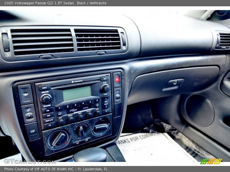 Black / Anthracite 2005 Volkswagen Passat GLS 1.8T Sedan