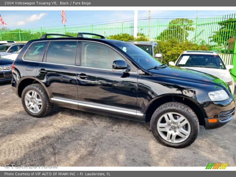 Black / Pure Beige 2004 Volkswagen Touareg V8