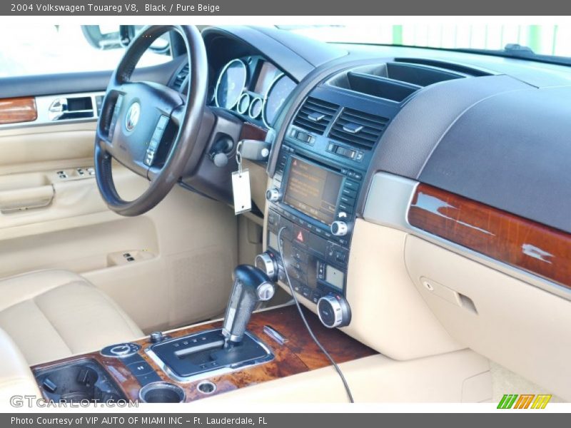 Black / Pure Beige 2004 Volkswagen Touareg V8