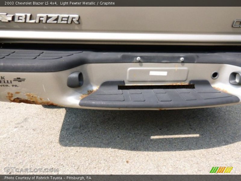 Light Pewter Metallic / Graphite 2003 Chevrolet Blazer LS 4x4