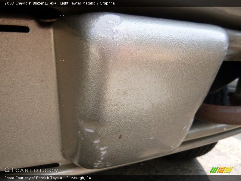 Light Pewter Metallic / Graphite 2003 Chevrolet Blazer LS 4x4