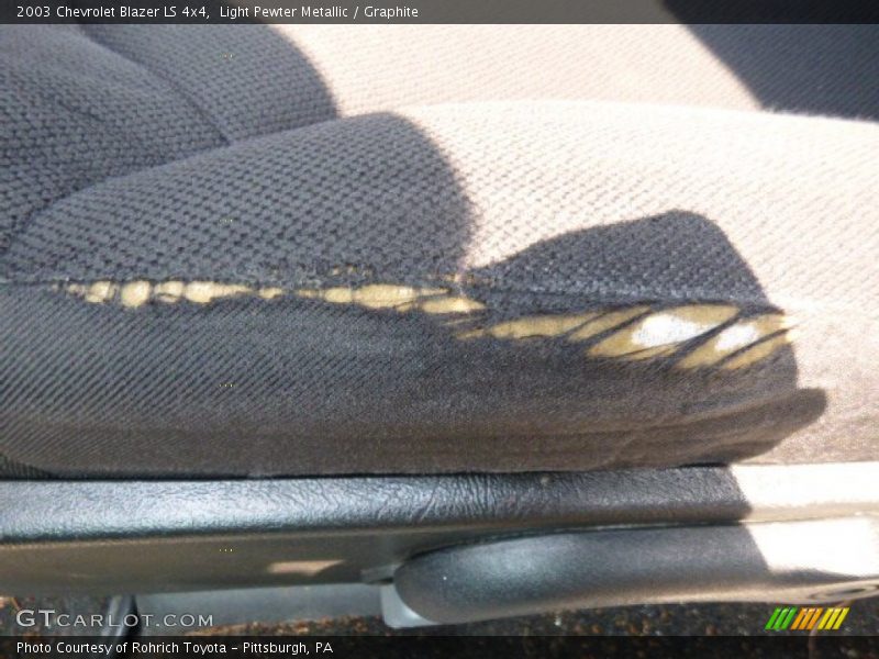 Light Pewter Metallic / Graphite 2003 Chevrolet Blazer LS 4x4