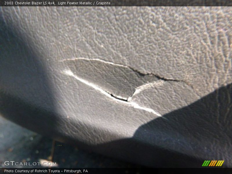 Light Pewter Metallic / Graphite 2003 Chevrolet Blazer LS 4x4