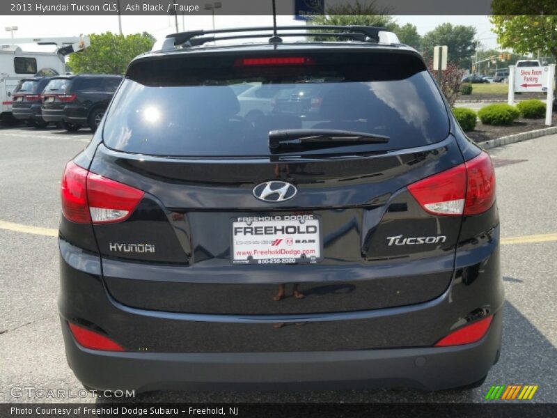 Ash Black / Taupe 2013 Hyundai Tucson GLS
