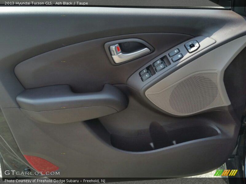 Ash Black / Taupe 2013 Hyundai Tucson GLS