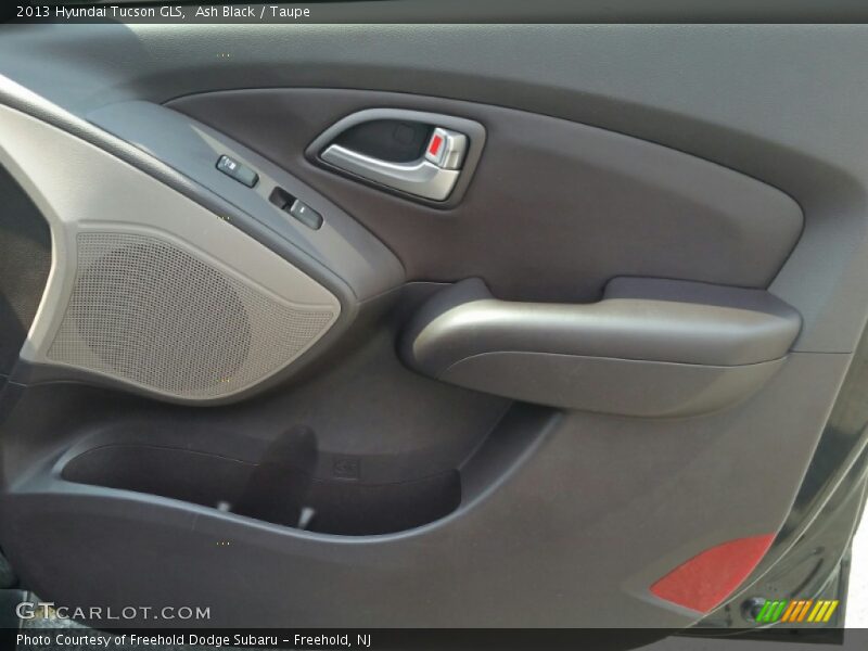 Ash Black / Taupe 2013 Hyundai Tucson GLS