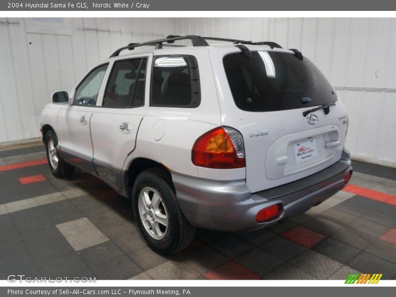 Nordic White / Gray 2004 Hyundai Santa Fe GLS