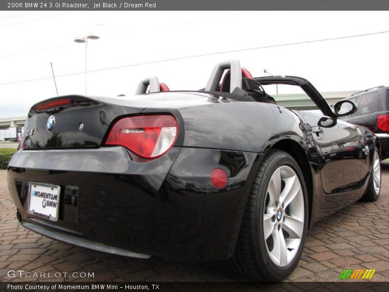 Jet Black / Dream Red 2006 BMW Z4 3.0i Roadster
