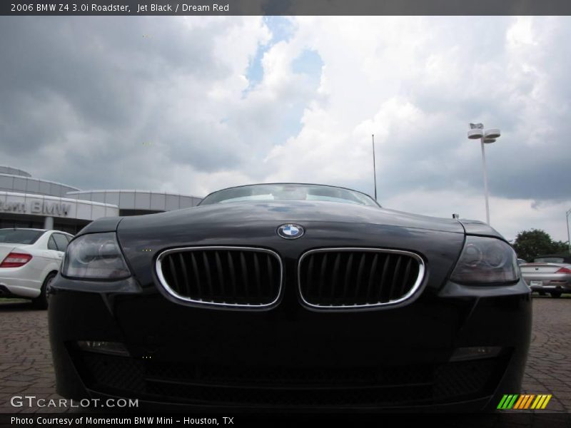 Jet Black / Dream Red 2006 BMW Z4 3.0i Roadster