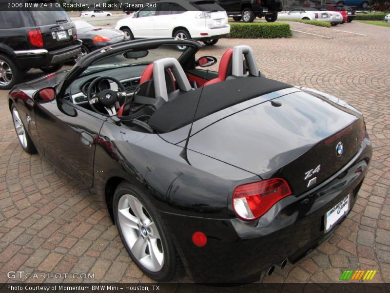 Jet Black / Dream Red 2006 BMW Z4 3.0i Roadster