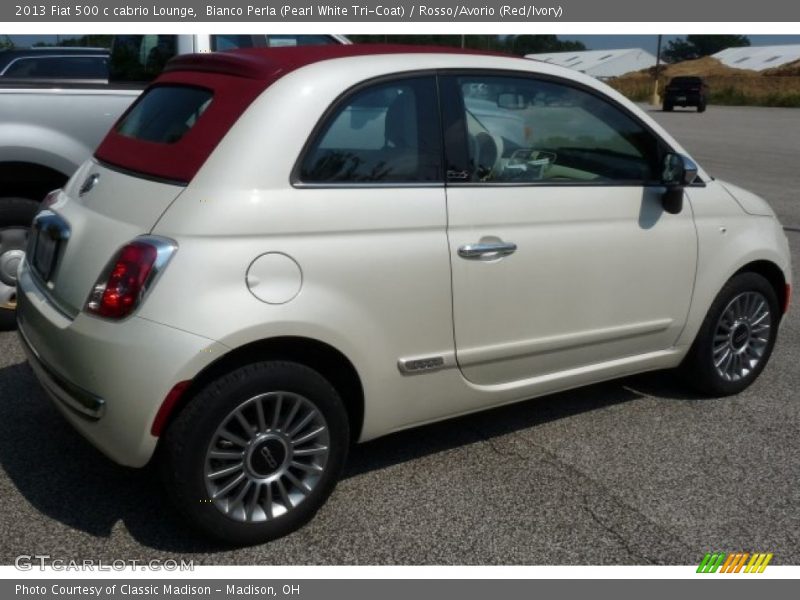 Bianco Perla (Pearl White Tri-Coat) / Rosso/Avorio (Red/Ivory) 2013 Fiat 500 c cabrio Lounge