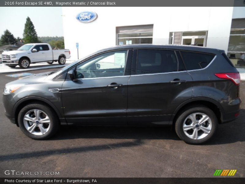 Magnetic Metallic / Charcoal Black 2016 Ford Escape SE 4WD