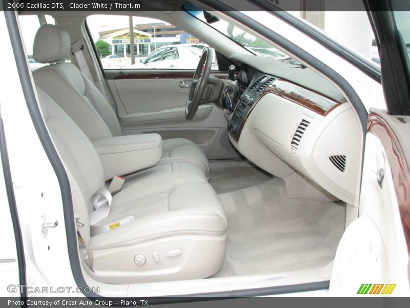 Glacier White / Titanium 2006 Cadillac DTS