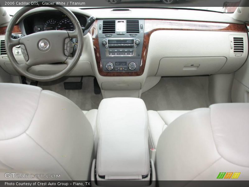 Glacier White / Titanium 2006 Cadillac DTS