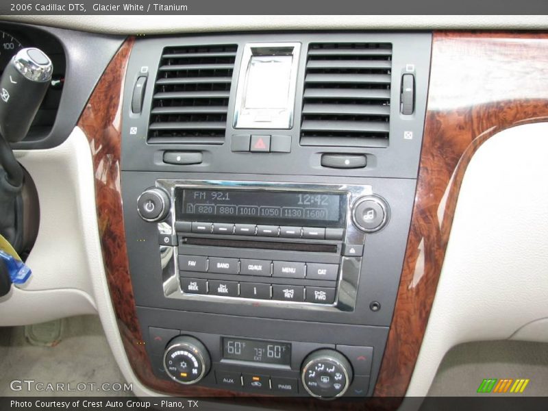 Glacier White / Titanium 2006 Cadillac DTS