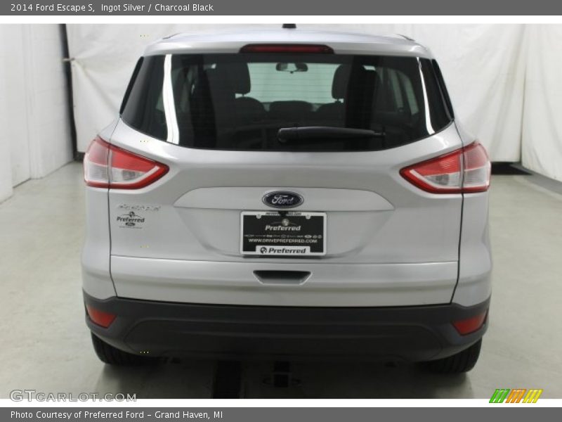 Ingot Silver / Charcoal Black 2014 Ford Escape S