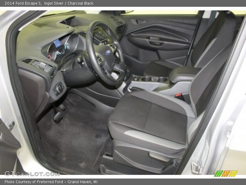 Ingot Silver / Charcoal Black 2014 Ford Escape S