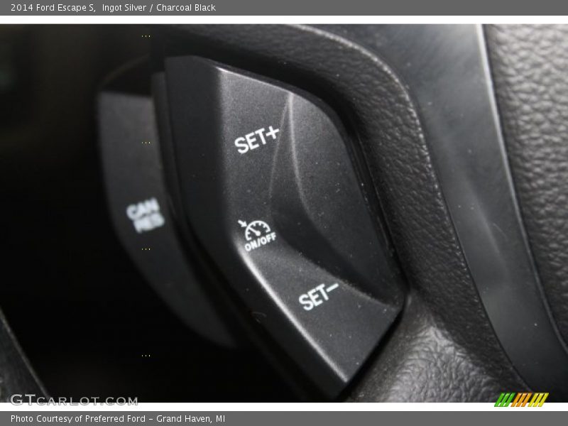Ingot Silver / Charcoal Black 2014 Ford Escape S