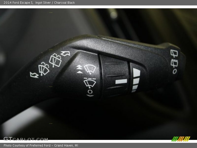 Ingot Silver / Charcoal Black 2014 Ford Escape S