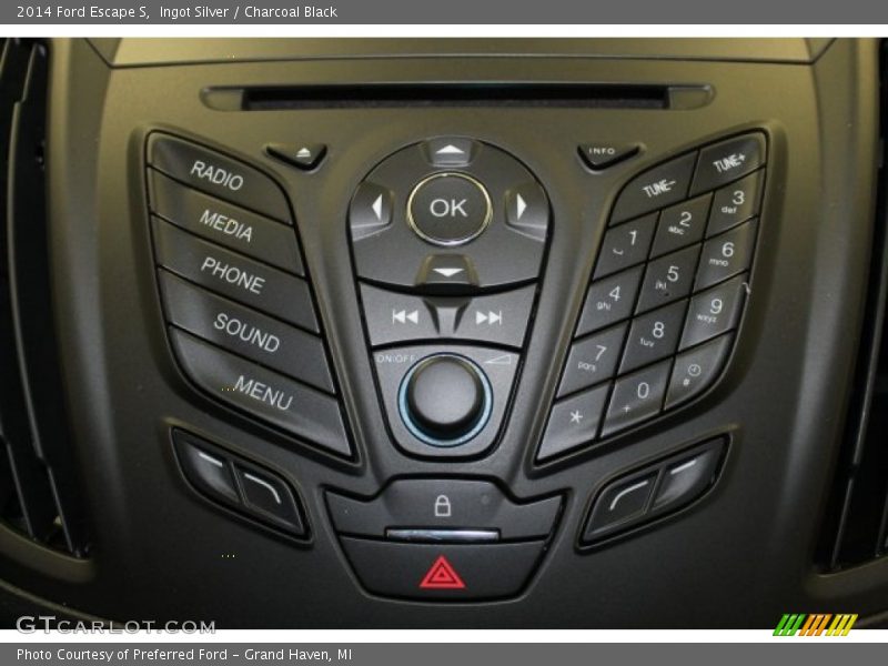 Ingot Silver / Charcoal Black 2014 Ford Escape S