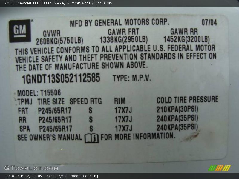 Summit White / Light Gray 2005 Chevrolet TrailBlazer LS 4x4