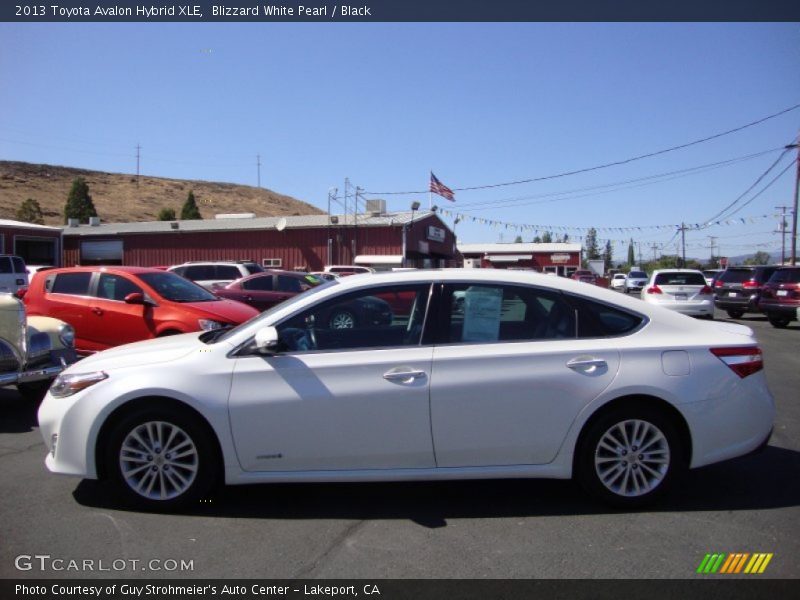 Blizzard White Pearl / Black 2013 Toyota Avalon Hybrid XLE