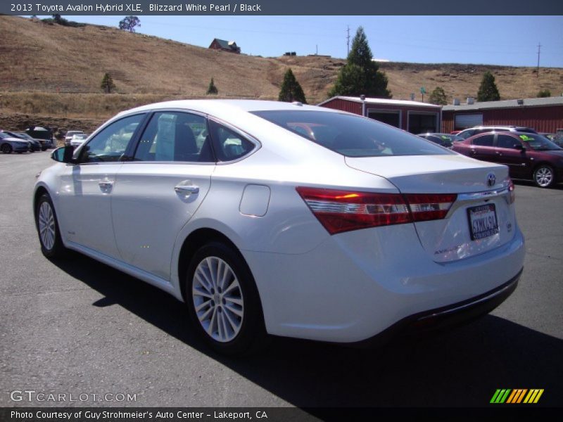 Blizzard White Pearl / Black 2013 Toyota Avalon Hybrid XLE