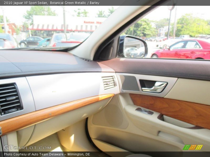 Botanical Green Metallic / Barley 2010 Jaguar XF Sport Sedan