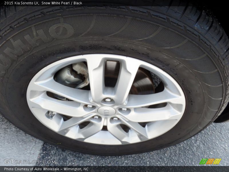 Snow White Pearl / Black 2015 Kia Sorento LX