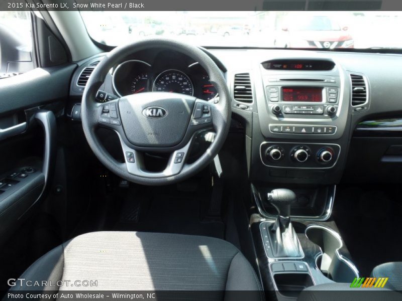 Snow White Pearl / Black 2015 Kia Sorento LX