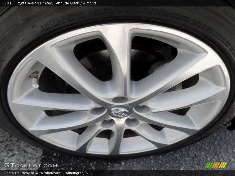 Attitude Black / Almond 2015 Toyota Avalon Limited