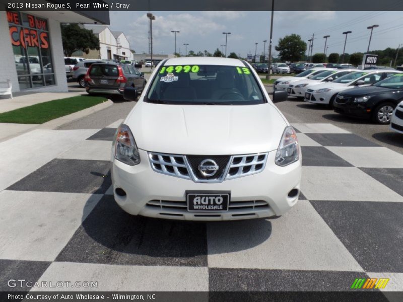 Pearl White / Gray 2013 Nissan Rogue S