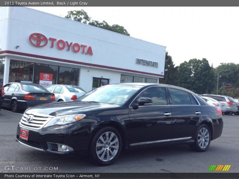 Black / Light Gray 2011 Toyota Avalon Limited