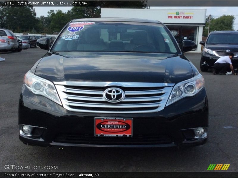 Black / Light Gray 2011 Toyota Avalon Limited