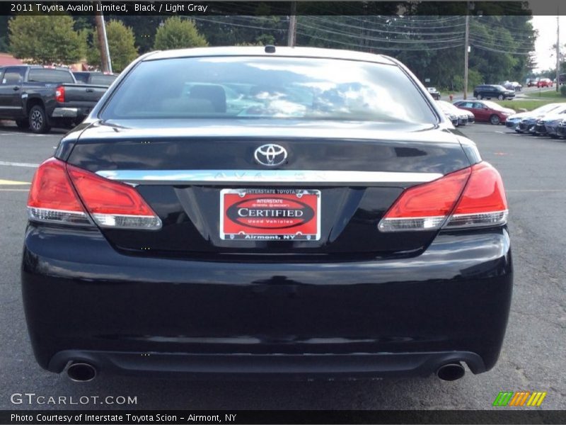 Black / Light Gray 2011 Toyota Avalon Limited
