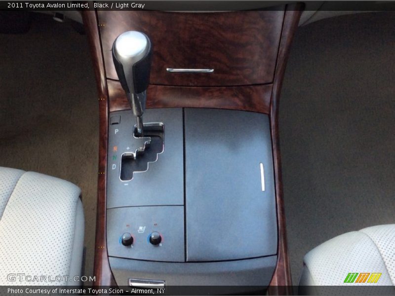 Black / Light Gray 2011 Toyota Avalon Limited
