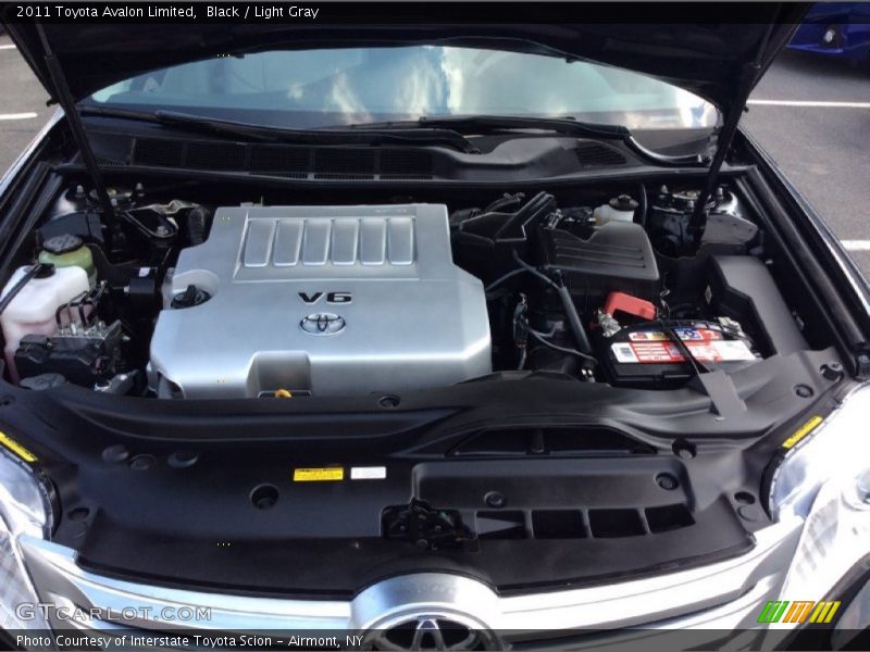 Black / Light Gray 2011 Toyota Avalon Limited
