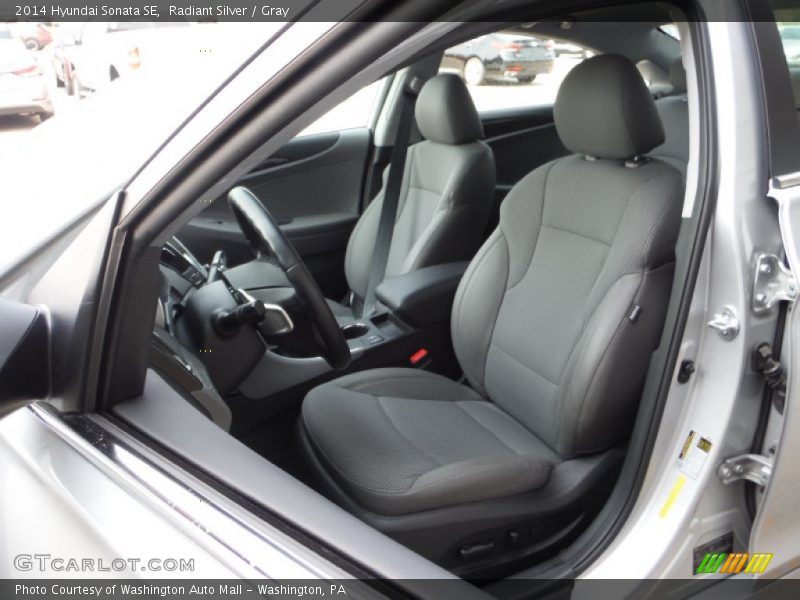 Radiant Silver / Gray 2014 Hyundai Sonata SE