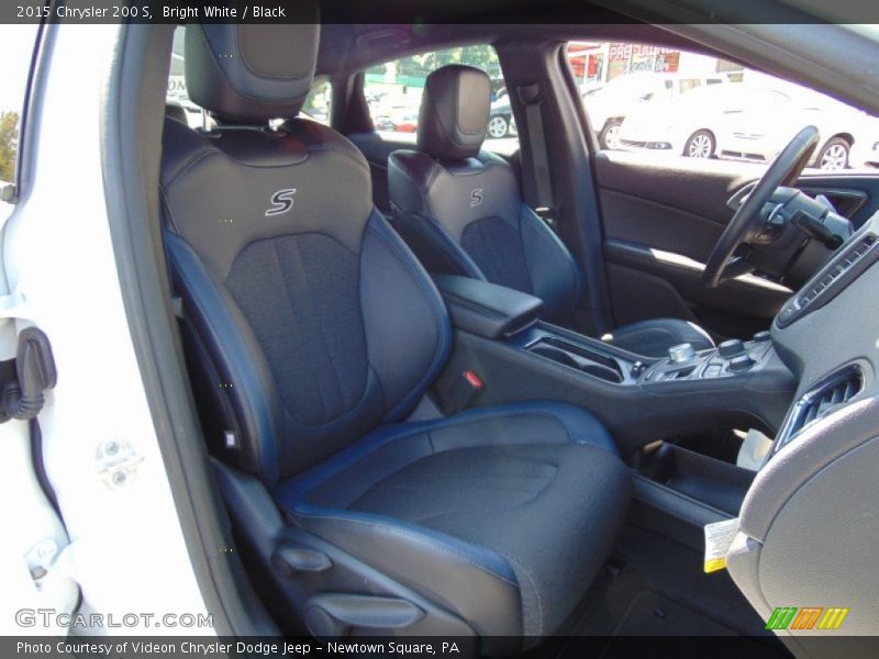 Bright White / Black 2015 Chrysler 200 S