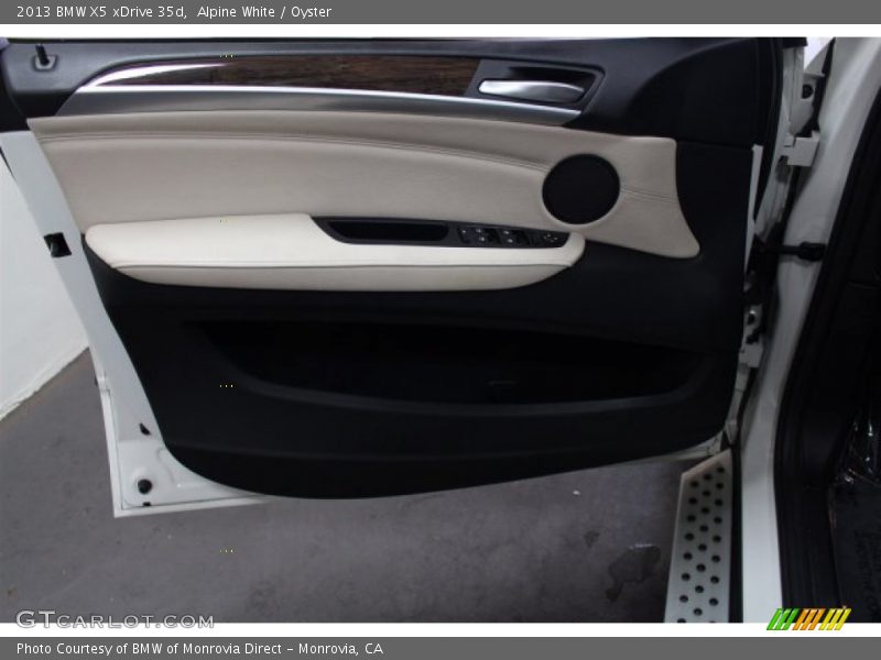 Alpine White / Oyster 2013 BMW X5 xDrive 35d