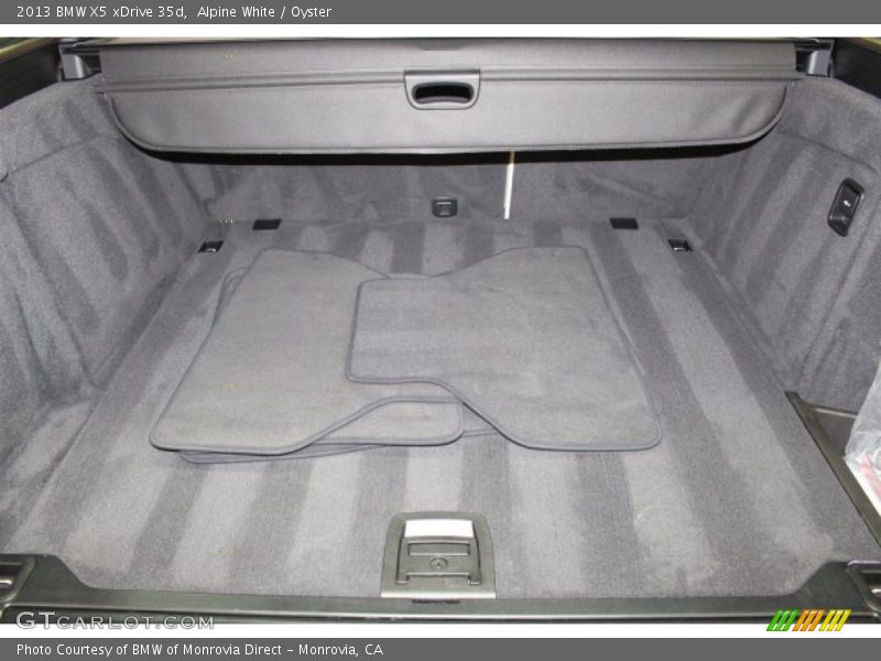 Alpine White / Oyster 2013 BMW X5 xDrive 35d