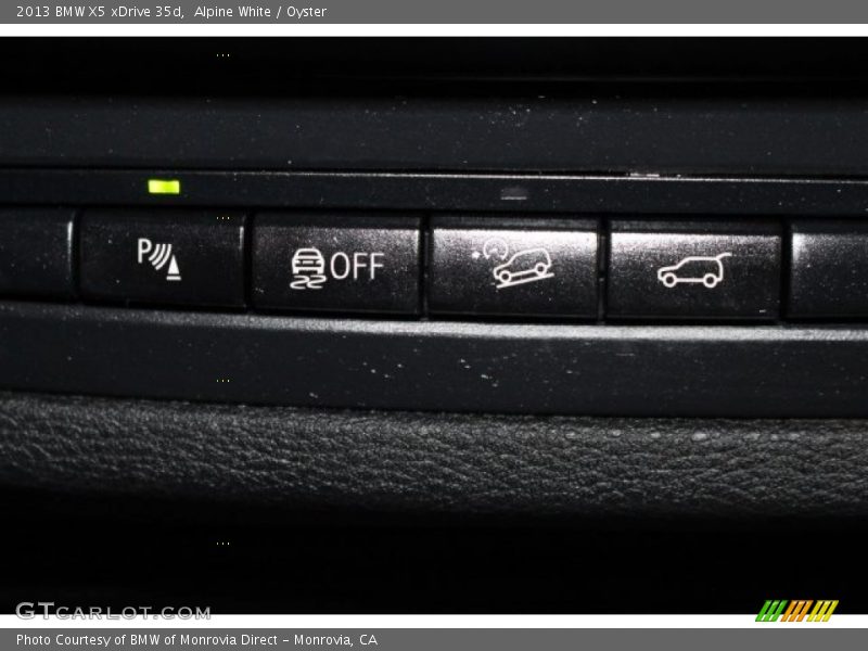 Alpine White / Oyster 2013 BMW X5 xDrive 35d