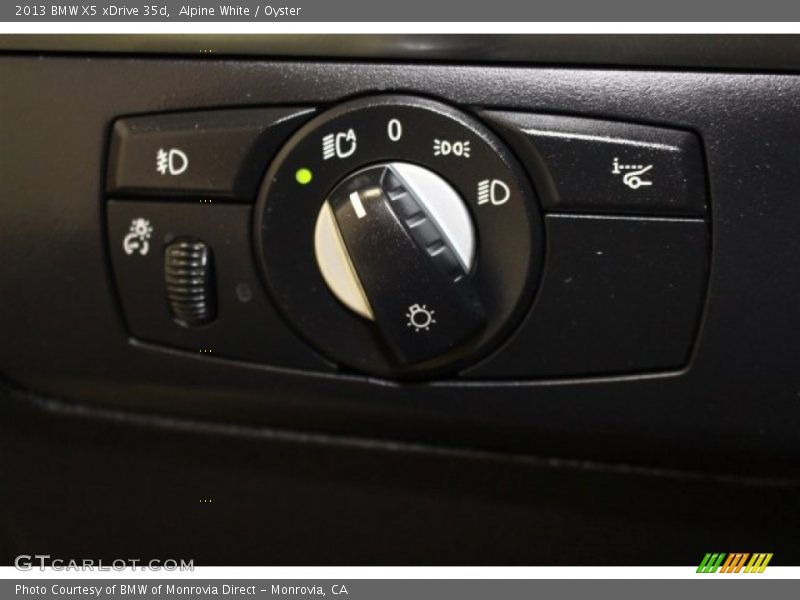 Alpine White / Oyster 2013 BMW X5 xDrive 35d