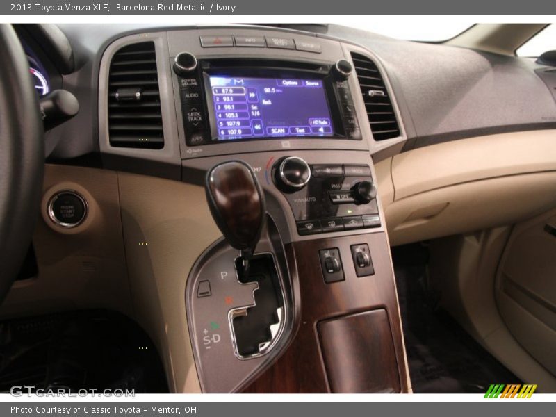 Controls of 2013 Venza XLE
