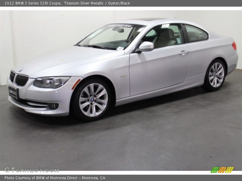 Front 3/4 View of 2012 3 Series 328i Coupe