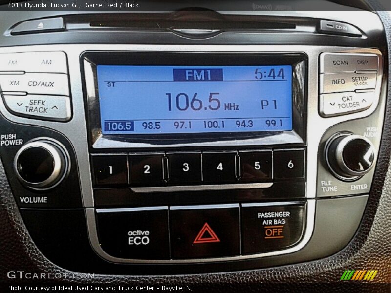 Garnet Red / Black 2013 Hyundai Tucson GL