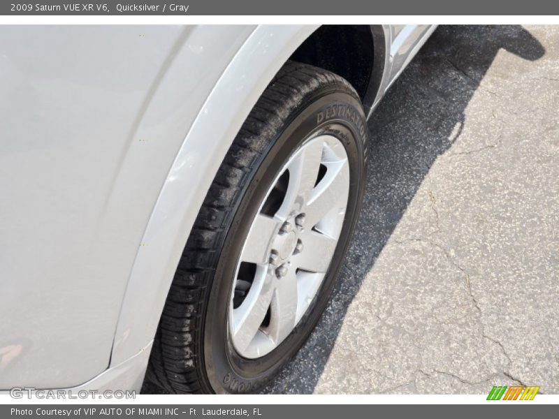 Quicksilver / Gray 2009 Saturn VUE XR V6