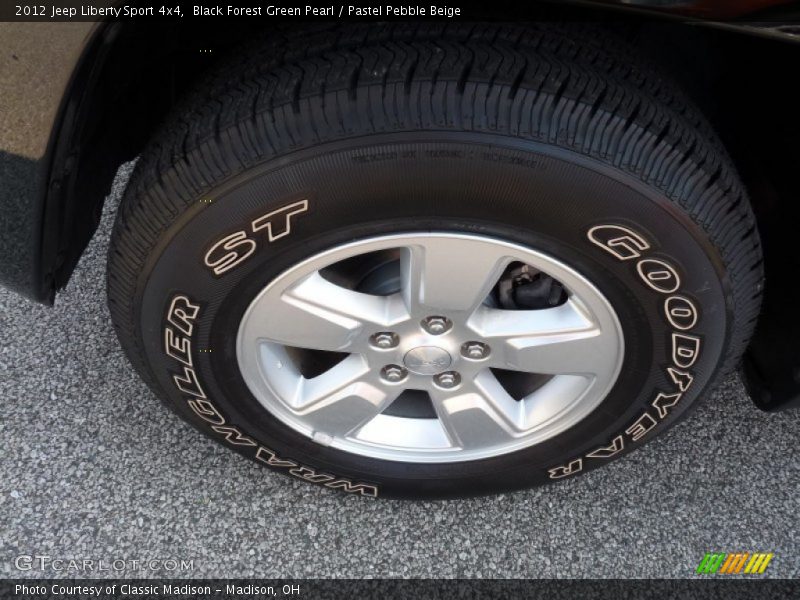 Black Forest Green Pearl / Pastel Pebble Beige 2012 Jeep Liberty Sport 4x4