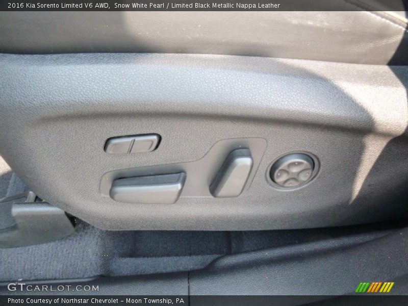 Controls of 2016 Sorento Limited V6 AWD